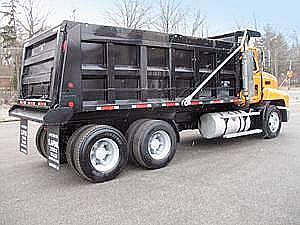 2001 MACK CH613 Broadview Heights Ohio Photo #0080802A