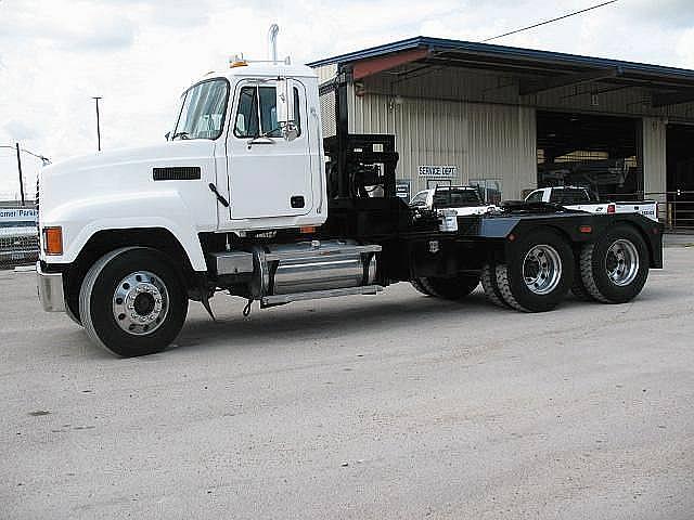 2004 MACK CH613 Houston Texas Photo #0080833A