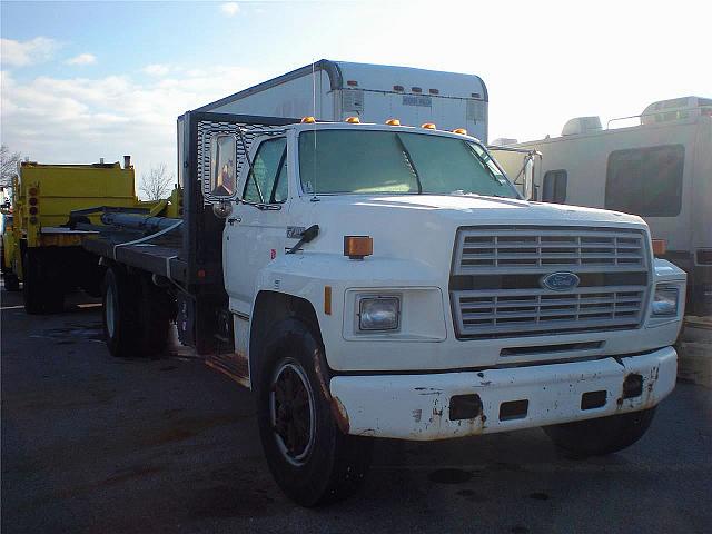 1994 FORD F700 Henryville Indiana Photo #0080851A