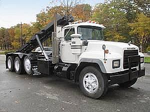 1996 MACK RD690S Broadview Heights Ohio Photo #0080871A