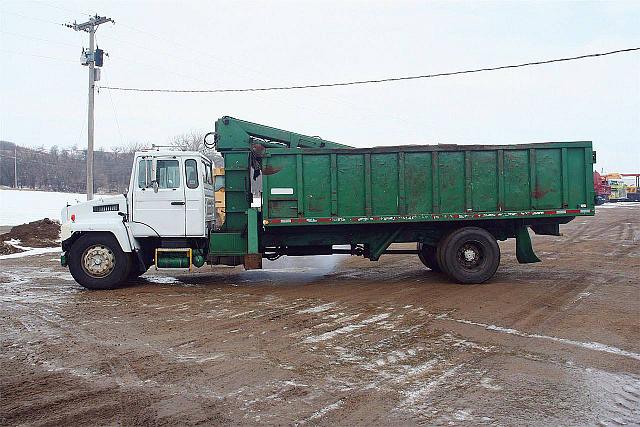 1996 MACK MIDLINER CS300P Jackson Minnesota Photo #0080872A