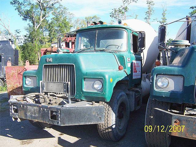 1986 MACK DM685S Jacksonville Florida Photo #0080897A