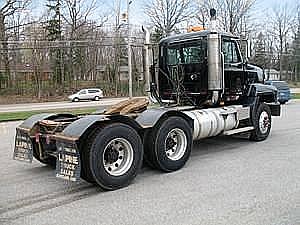 2000 MACK CL713 Broadview Heights Ohio Photo #0080927F