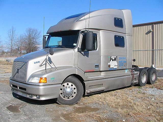 2001 VOLVO VNL64T770 Atlanta Georgia Photo #0080946A