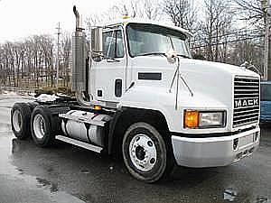 2000 MACK CH613 Broadview Heights Ohio Photo #0080959A