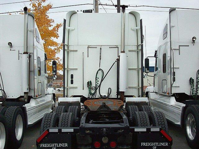 2007 FREIGHTLINER CL12064ST-COLUMBIA 120 Bangor Maine Photo #0081025A