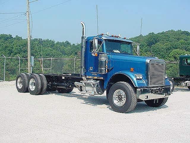 2009 FREIGHTLINER FLD12064SD Kenova West Virginia Photo #0081029A