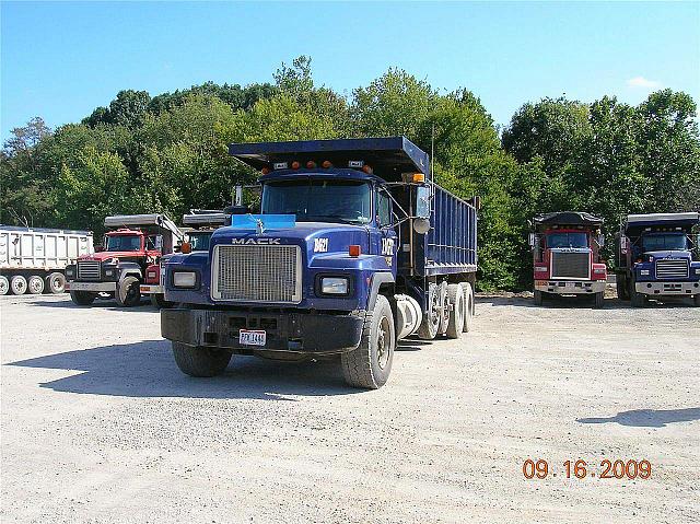 1996 MACK RD688 Zanesville Ohio Photo #0081036A