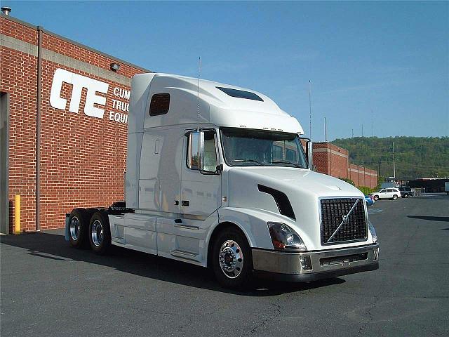 2011 VOLVO VNL64T670 Ephrata Pennsylvania Photo #0081140B