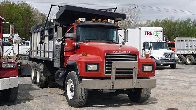 1999 MACK RD690S Caledonia New York Photo #0081145A