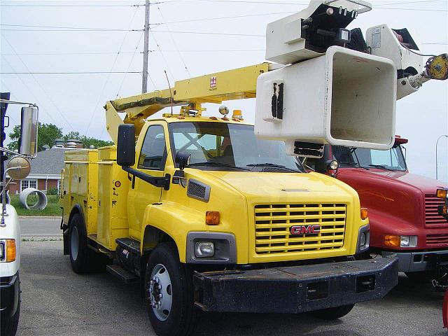 2003 GMC TOPKICK C7500 Moorhead Minnesota Photo #0081157C