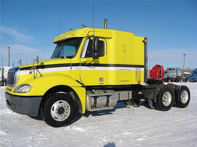 2003 FREIGHTLINER CL12064S - COLUMBIA 120 Lloydminster Photo #0081159A