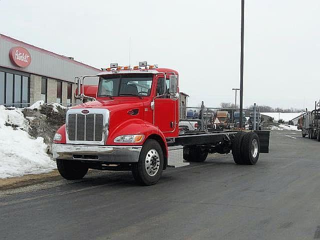 2011 PETERBILT 337 Waukesha Wisconsin Photo #0081166A