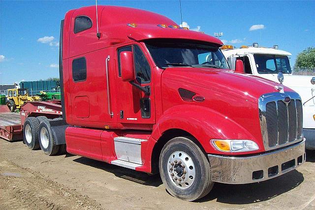 2004 PETERBILT 387 Lapeer Michigan Photo #0081205A