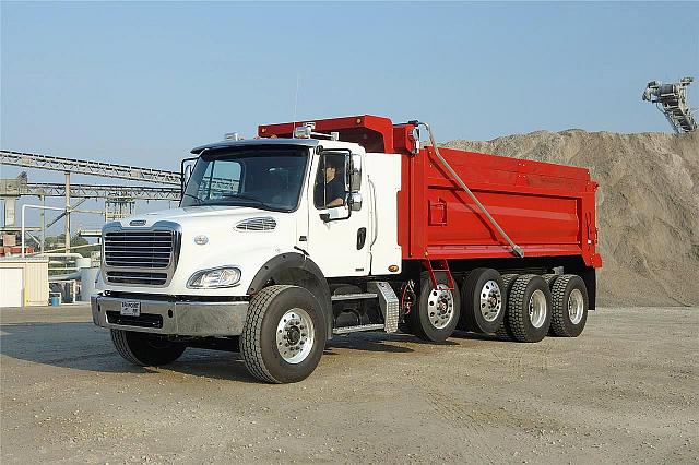 2011 FREIGHTLINER BUSINESS CLASS M2 112 Raleigh North Carolina Photo #0081302A