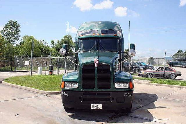 2007 KENWORTH T600 Olathe Kansas Photo #0081316A