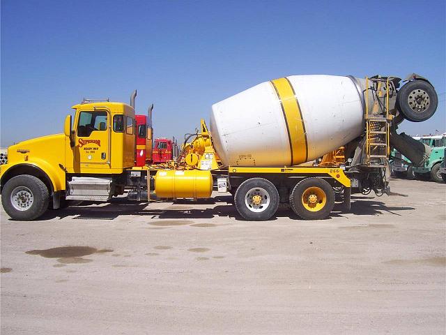 2004 KENWORTH W900 Escondido California Photo #0081333C