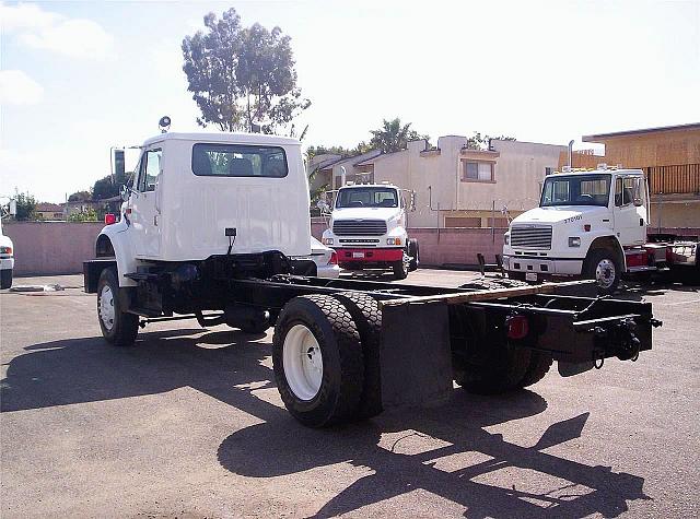 1998 INTERNATIONAL 4800 Huntington Beach California Photo #0081366G