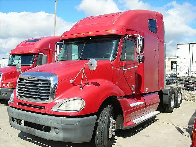 2004 FREIGHTLINER CL12064ST-COLUMBIA 120 Stockton California Photo #0081409A