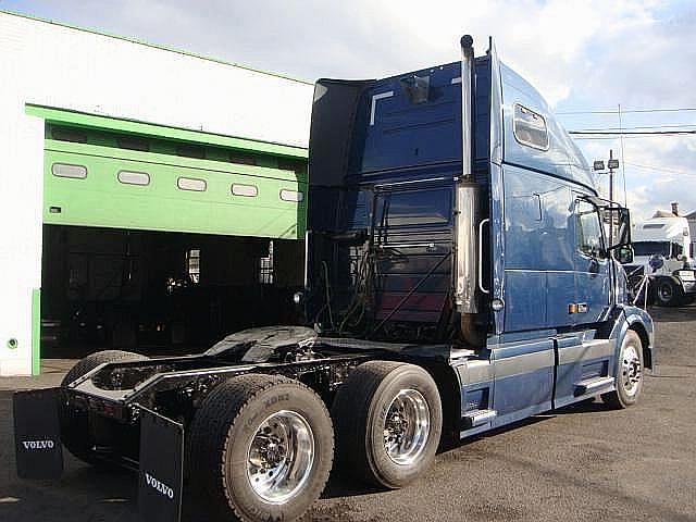 2005 VOLVO VNL64T670 Elizabeth New Jersey Photo #0081443A