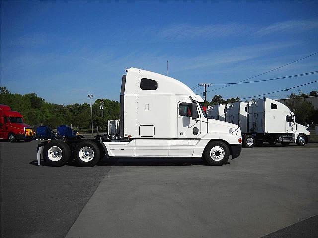 2005 FREIGHTLINER CST12064ST-CENTURY 120 Charlotte North Carolina Photo #0081475G