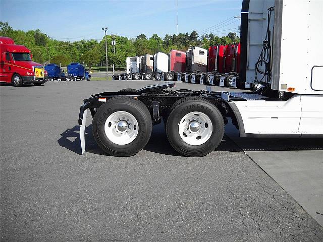 2005 FREIGHTLINER CST12064ST-CENTURY 120 Charlotte North Carolina Photo #0081475G