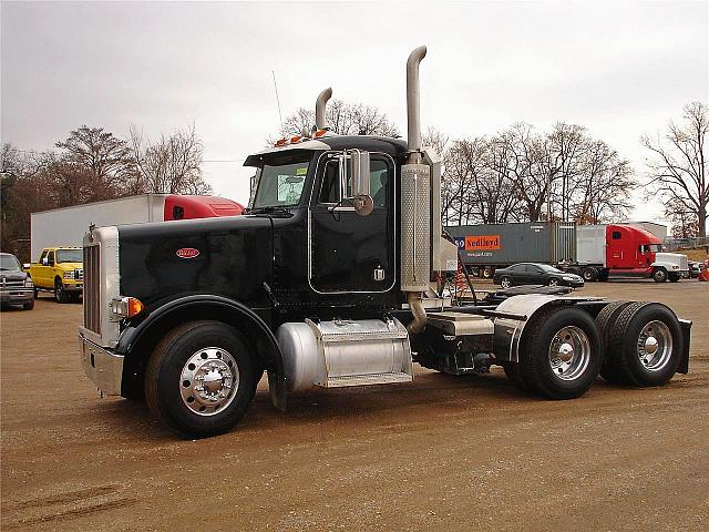 1997 PETERBILT 378 Memphis Tennessee Photo #0081555A