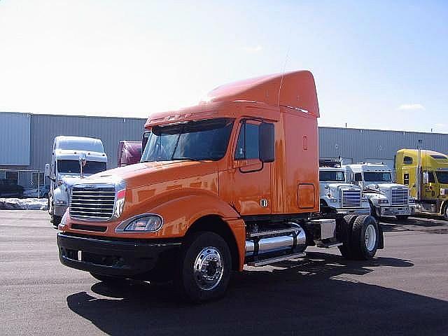 2007 FREIGHTLINER CL12064ST-COLUMBIA 120 Grand Rapids Michigan Photo #0081584A