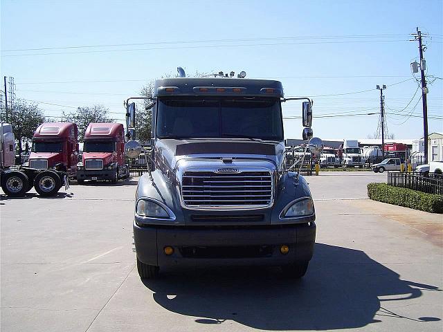 2004 FREIGHTLINER CL12064ST-COLUMBIA 120 Houston Texas Photo #0081587B