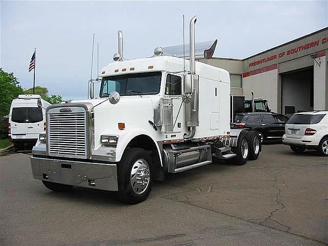 2001 FREIGHTLINER FLD12064T-CLASSIC Branford Connecticut Photo #0081630A