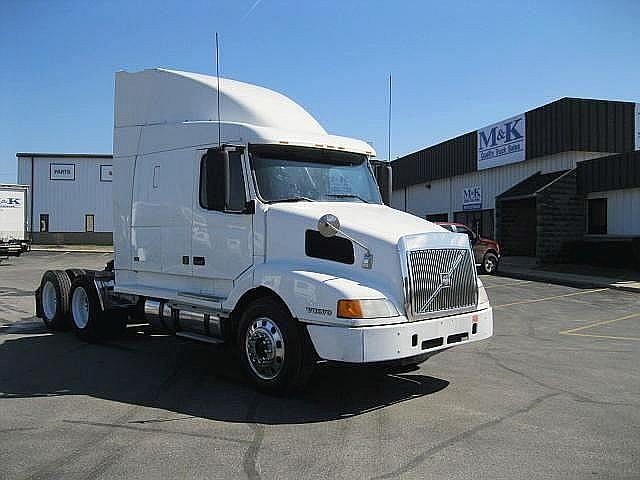 1999 VOLVO VNL64T610 Inadinapolis Indiana Photo #0081633I