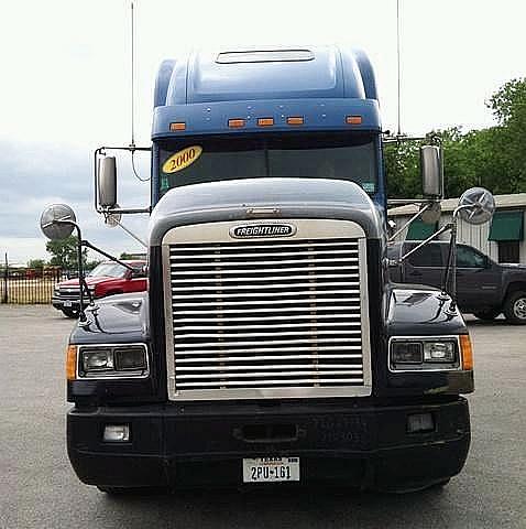 2000 FREIGHTLINER FLD12064ST Houston Texas Photo #0081714A