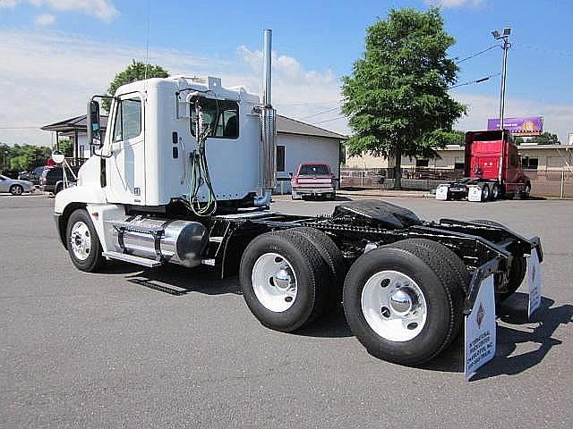 2005 FREIGHTLINER FLC12064ST Charlotte North Carolina Photo #0081716A