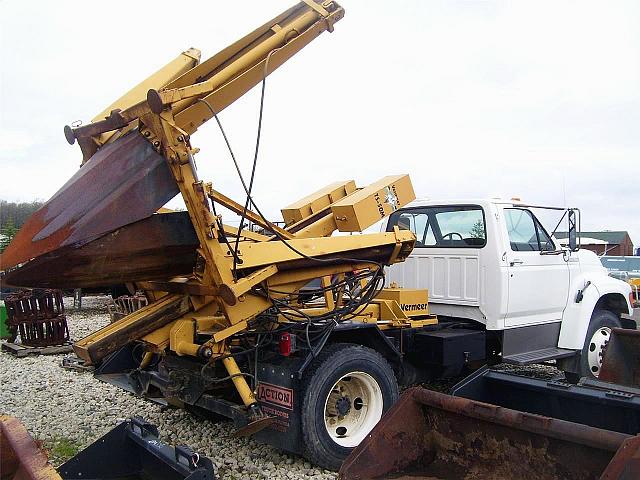 1994 FORD F800 Lapeer Michigan Photo #0081733A