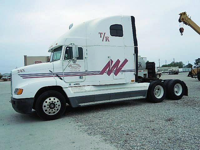 1996 FREIGHTLINER FLD12064 Crandall Texas Photo #0081748A