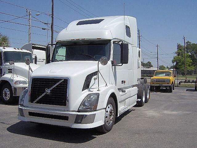 2006 VOLVO VNL64670 Houston Texas Photo #0081804A