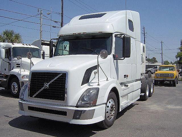 2006 VOLVO VNL64670 Houston Texas Photo #0081804A