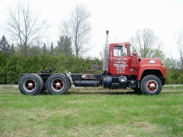 1985 MACK R688ST Wittenberg Wisconsin Photo #0081837A