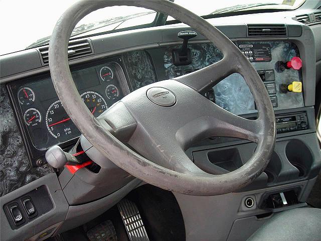 2003 FREIGHTLINER CL12064ST-COLUMBIA 120 Clarion Pennsylvania Photo #0081867H