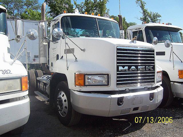 2000 MACK CH613 Jacksonville Florida Photo #0081891A