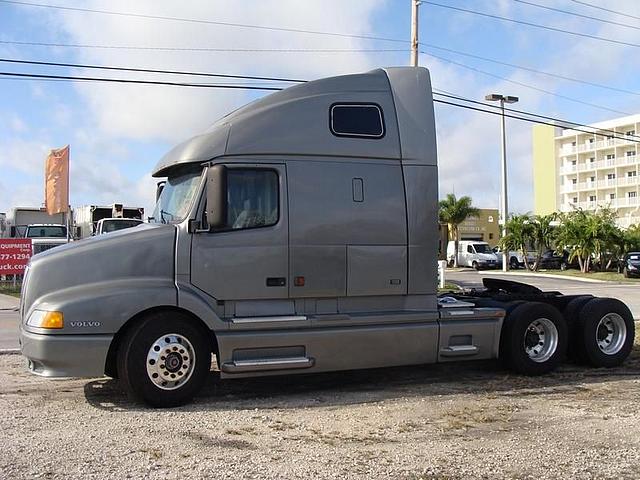 2000 VOLVO VNL64T660 Miami Florida Photo #0081932D