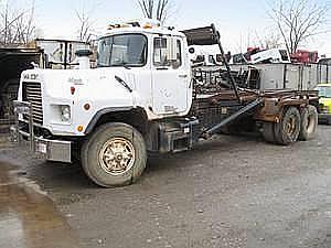 1994 MACK DM690S Broadview Heights Ohio Photo #0081942A