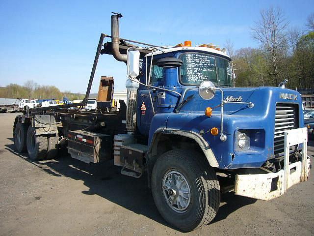 1994 MACK DM688S Sparrow Bush New York Photo #0081989A