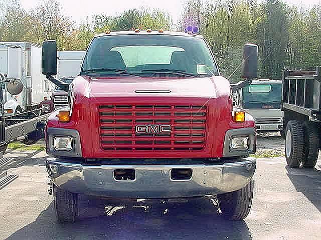 2003 GMC TOPKICK C7500 Falmouth Maine Photo #0081993A