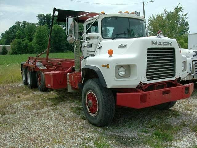 1991 MACK DM690S Pataskala Ohio Photo #0082015A