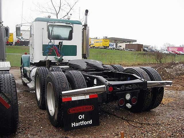 2004 FREIGHTLINER FLD12064ST Chicopee Massachusetts Photo #0082122A