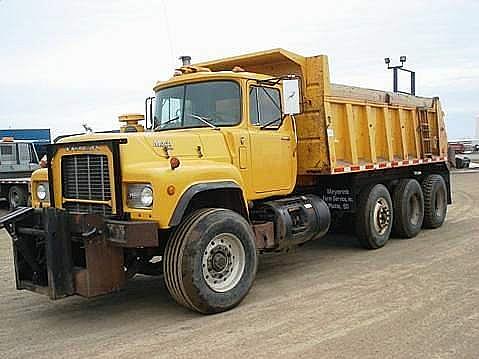 1989 MACK RD685S Platte South Dakota Photo #0082127A