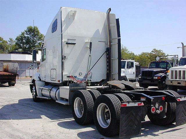 2008 FREIGHTLINER CL12064ST-COLUMBIA 120 Saint Louis Missouri Photo #0082135A