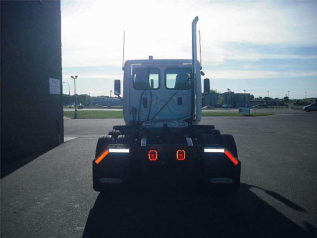 2011 FREIGHTLINER CA12564ST - CASCADIA Saint Cloud Minnesota Photo #0082179F