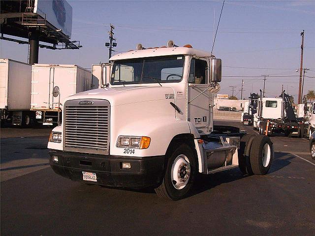 2002 FREIGHTLINER FLD11242ST Los Angeles California Photo #0082213A